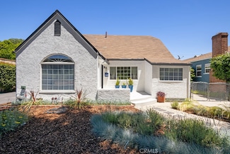 1305 Cosmic Way, Glendale, CA 91201