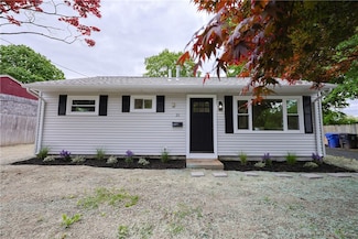 31 Forbes St, Riverside, RI 02915