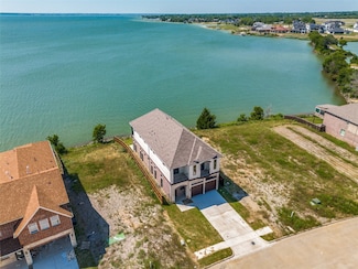 18023 Lake Ray Hubbard Dr, Forney, TX 75142