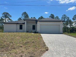 818 Congress Ave, Lehigh Acres, FL 33972