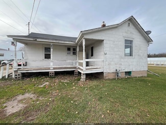 109 N Richmond St, Gillett, WI 54124