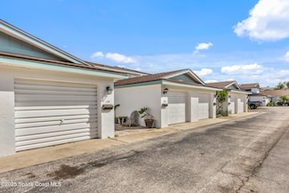 194 Queens Ct, Satellite Beach, FL 32937