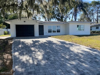1204 Lake Elbert Dr SE, Winter Haven, FL 33880