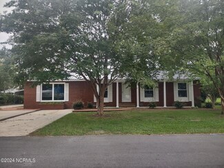 105 Brown St, Tabor City, NC 28463