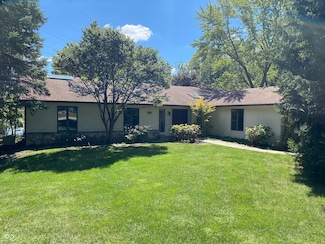 5515 Shorewood Dr, Indianapolis, IN 46220