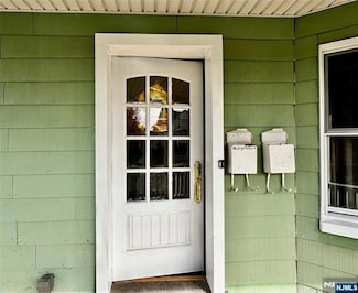 227 Hamilton Ave Unit 2, Hasbrouck Heights, NJ 07604