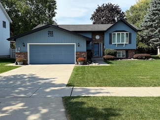 430 N True St, Griffith, IN 46319