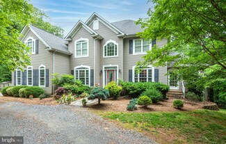 10149 Wesley Chapel Rd, Marshall, VA 20115