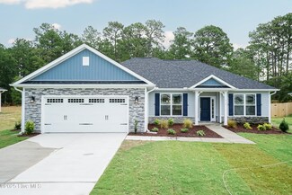 109 Oxford Ct, La Grange, NC 28551