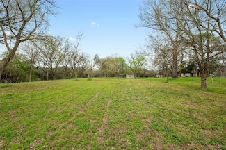 548 N State Highway 95, Bastrop, TX 78602