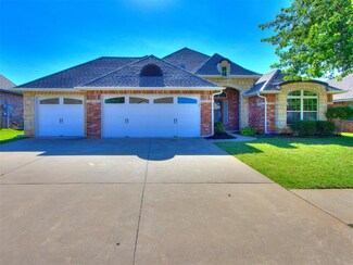 17428 White Hawk Dr, Edmond, OK 73012