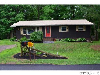 97 Tannery Rd, Constantia, NY 13044