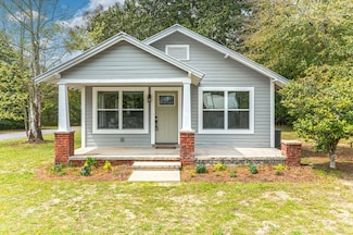 132 Minnesota St, Defuniak Springs, FL 32435