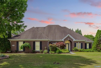 3011 Cobble Farms Dr SE, Owens Cross Roads, AL 35763