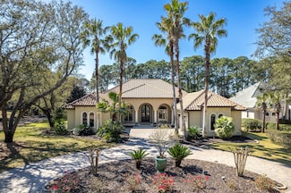 428 Captains Cir, Destin, FL 32541