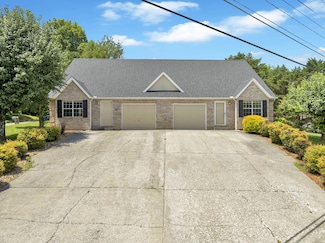 711 Panther Creek Ct, Morristown, TN 37814