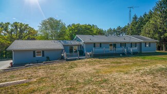 1697 N River Rd, Oregon, IL 61061