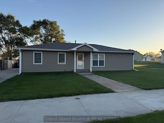 1904 28th St, Central City, NE 68826