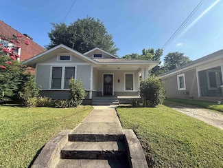 2078 Walker Ave, Memphis, TN 38104