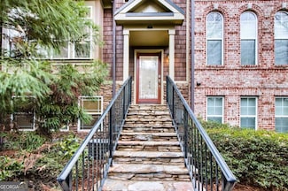 13 High Top Rd, Atlanta, GA 30328