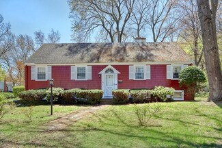 66 Cranmore Ln, Melrose, MA 02176