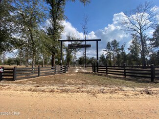 2691 Gilberts Mill Rd, Chipley, FL 32428