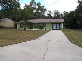 11545 SE 129th Ln, Ocklawaha, FL 32179