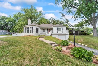 1 Dardenelle Dr, Belleville, IL 62221