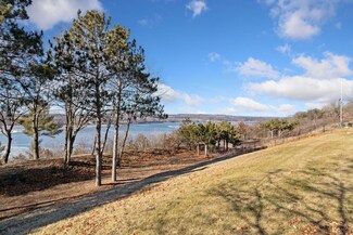 1201 Mayer Rd, Hudson, WI 54016