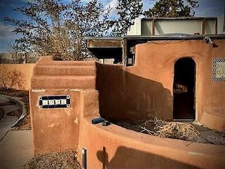 1924 Girard Blvd NE, Albuquerque, NM 87106