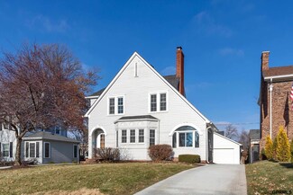 5612 Leavenworth St, Omaha, NE 68106