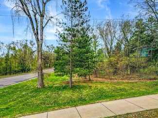231 13th St S, Hudson, WI 54016