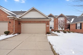 20762 Bishop Dr Unit 34, Trenton, MI 48183