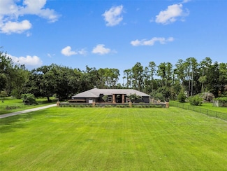 515 W Lutz Lake Fern Rd, Lutz, FL 33548