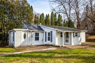 16 Front St, Denville, NJ 07834