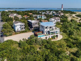 4 & 6 E 5th St, Barnegat Light, NJ 08006