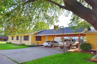 702 Scott St, Jennings, LA 70546