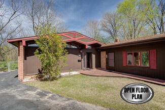 6 Crestwood Ct, Collinsville, IL 62234