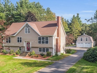 13 Boyd Rd, Hudson, NH 03051