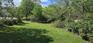 39 Miller Rd, Southampton, NY 11968