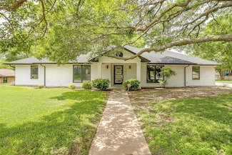 108 Oriole St, Weatherford, TX 76086
