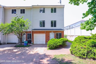 45 Ilyssa Way, Staten Island, NY 10312