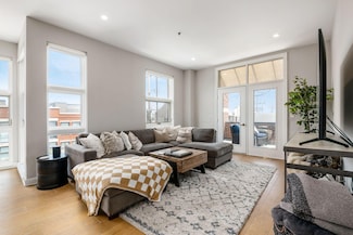 825 N 4th St Unit 304, Columbus, OH 43215