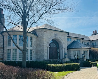 9 Natoma Dr, Oak Brook, IL 60523