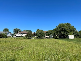 579 Johnson St, Marengo, IL 60152