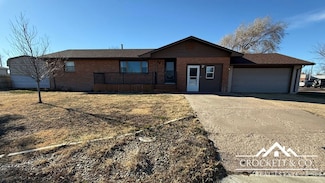 708 S 7th St, Leoti, KS 67861