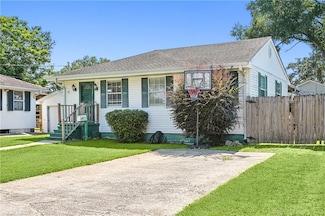 828 Henry Landry Ave, Metairie, LA 70003
