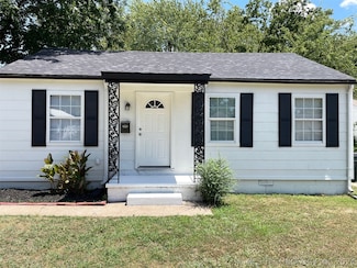 703 S Poplar St, Sapulpa, OK 74066