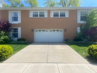 419 E Valley Ln, Arlington Heights, IL 60004