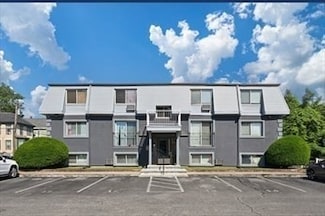 222 Stackpole St Unit 4, Lowell, MA 01852